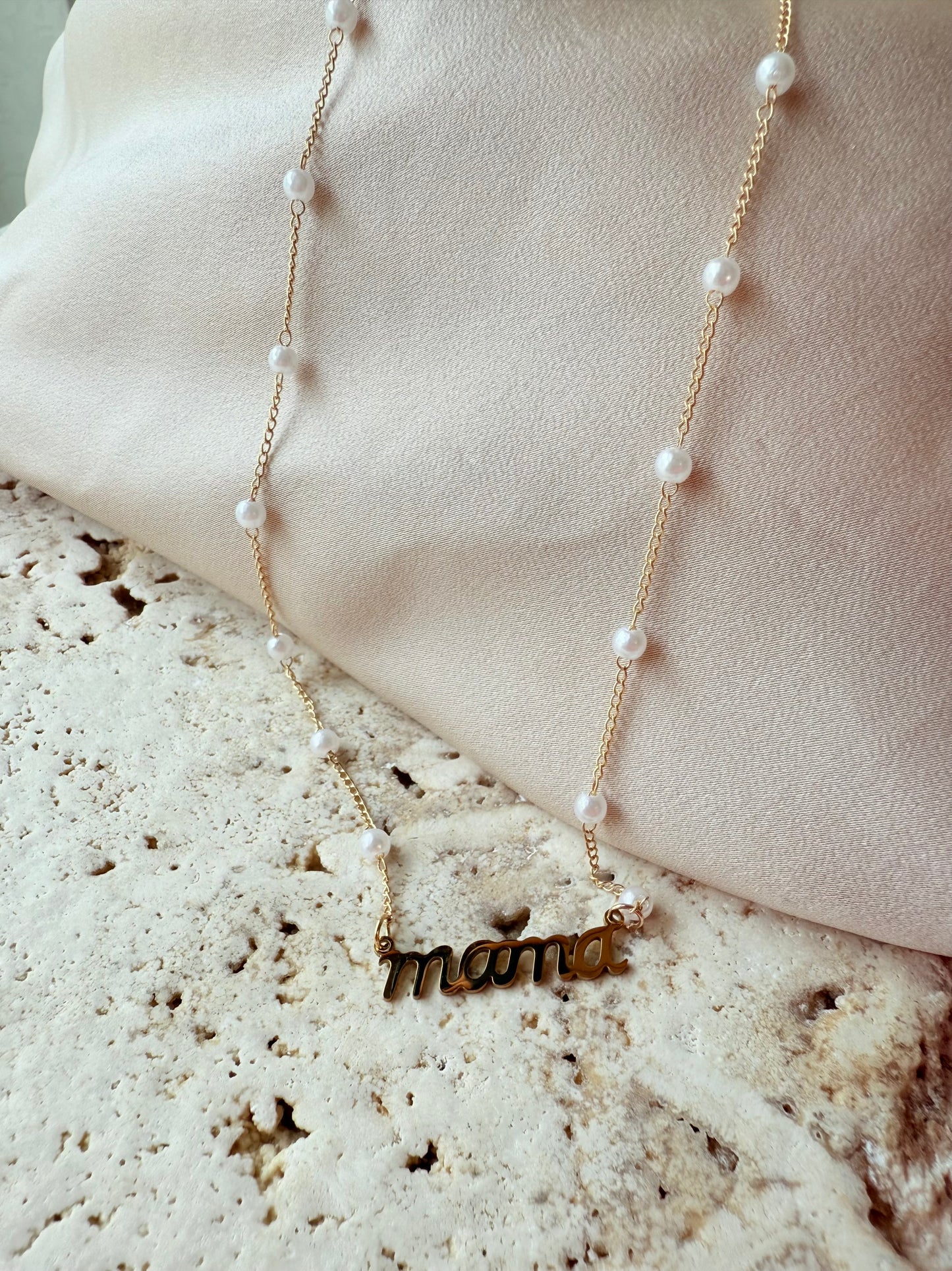 Paloma necklace