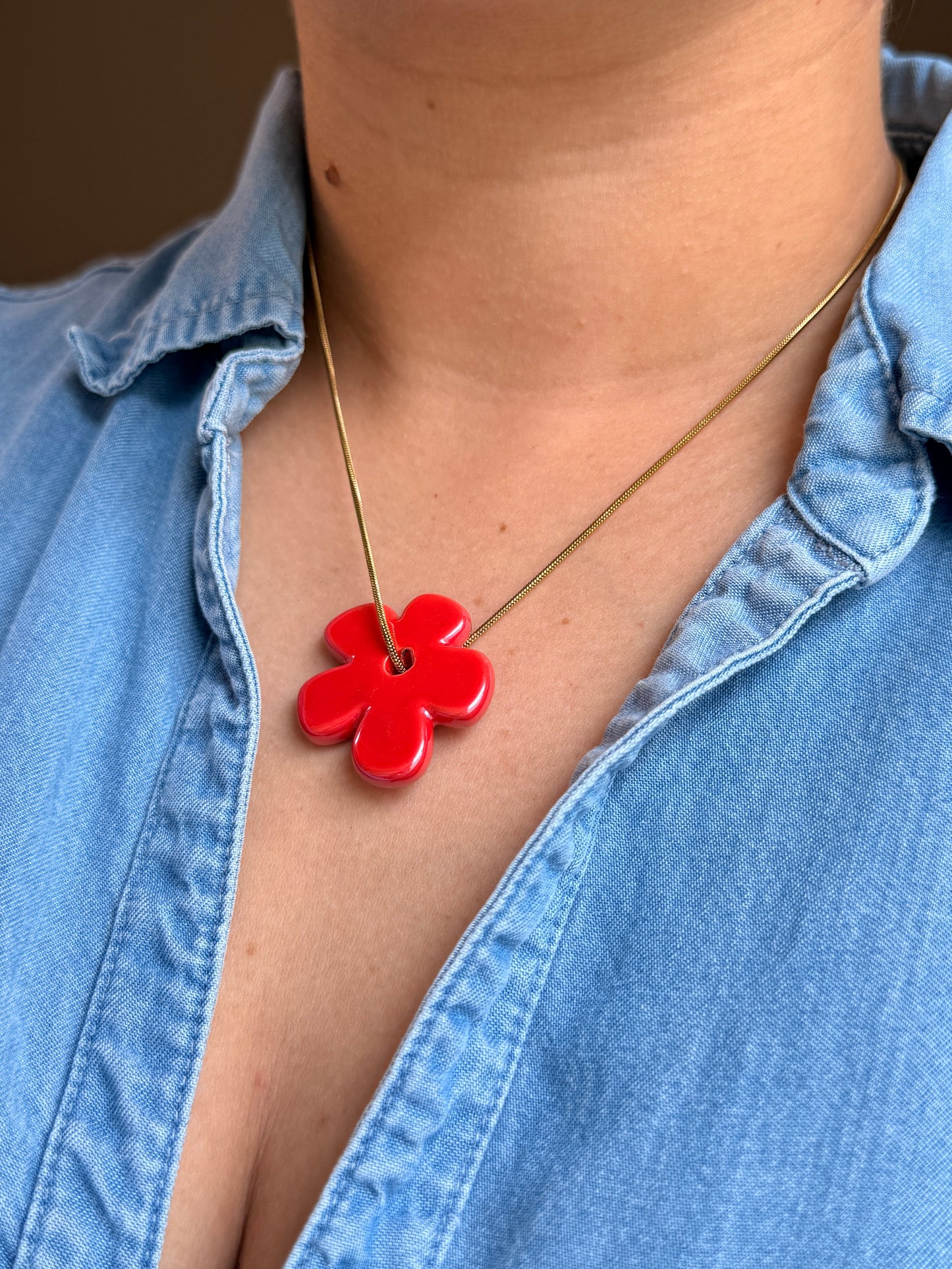 Petal pop necklace
