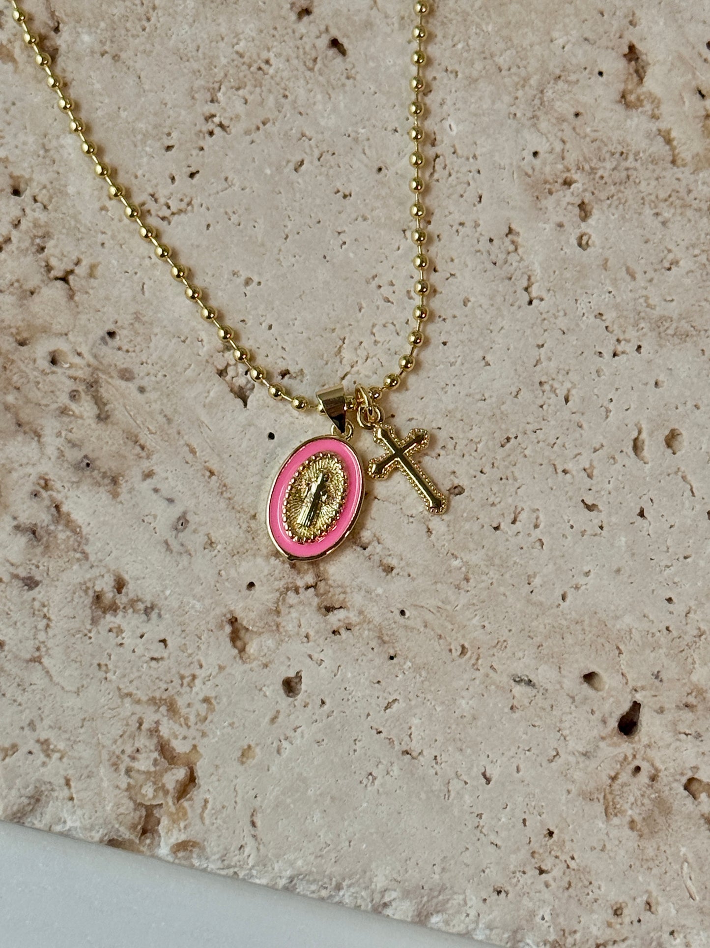 Fé en color necklace