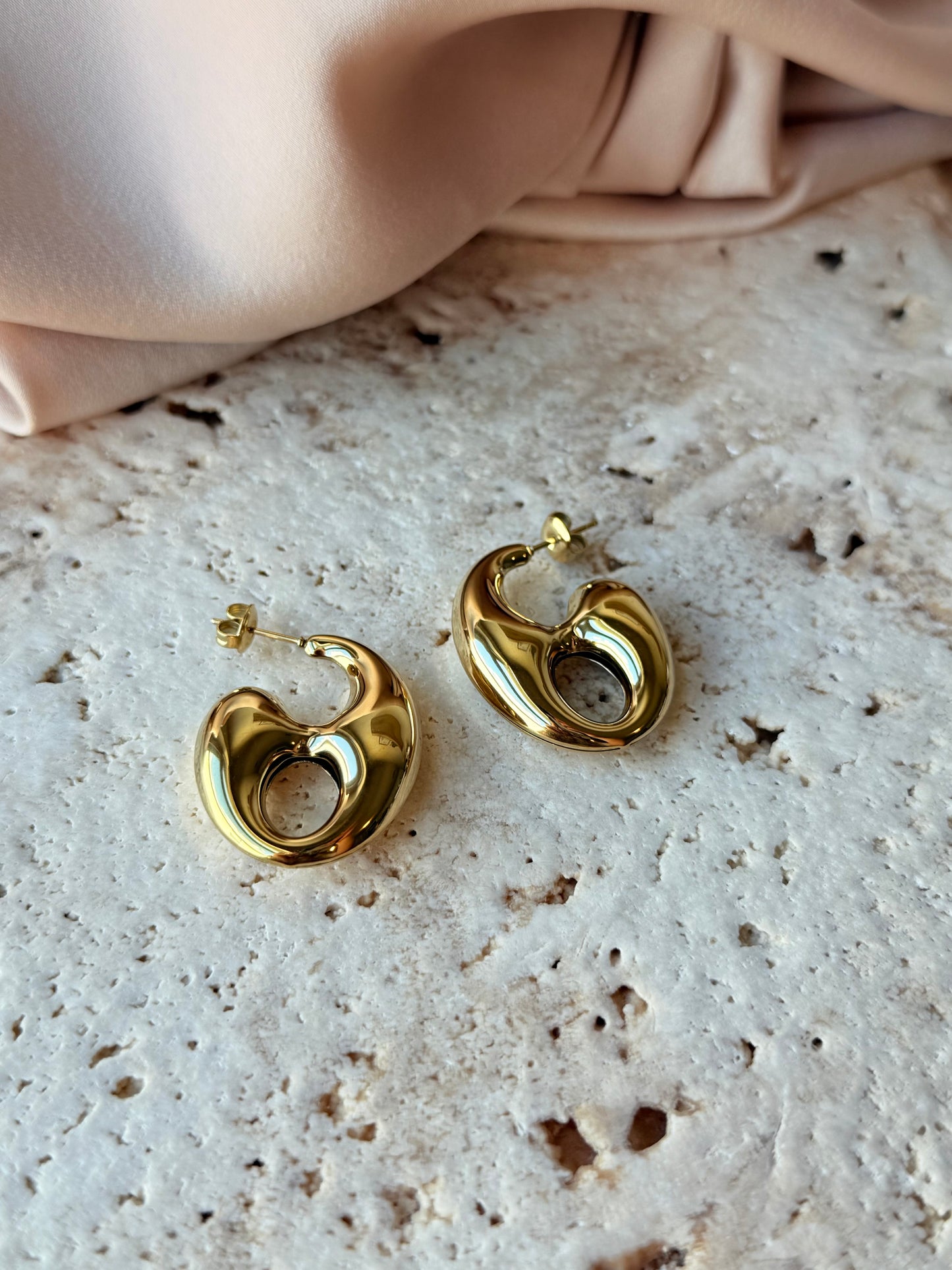 Nicola earrings