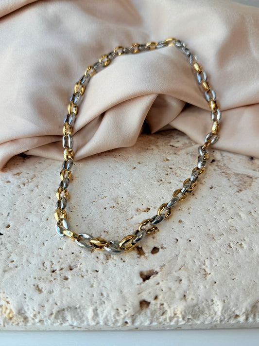 Two tone chain necklace