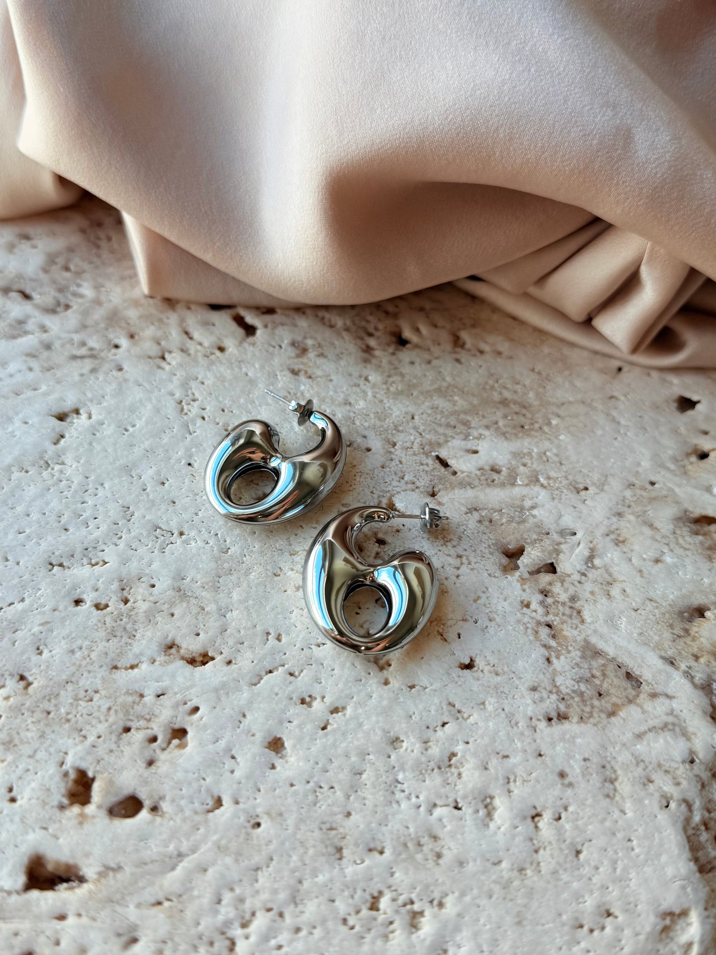 Nicola earrings